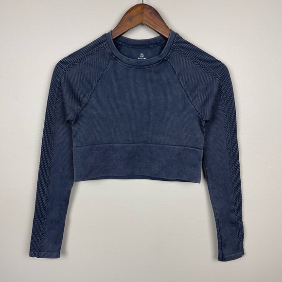 Aerie Offline Big Chill Seamless Long Sleeve Crop Top - Picture 3 of 7